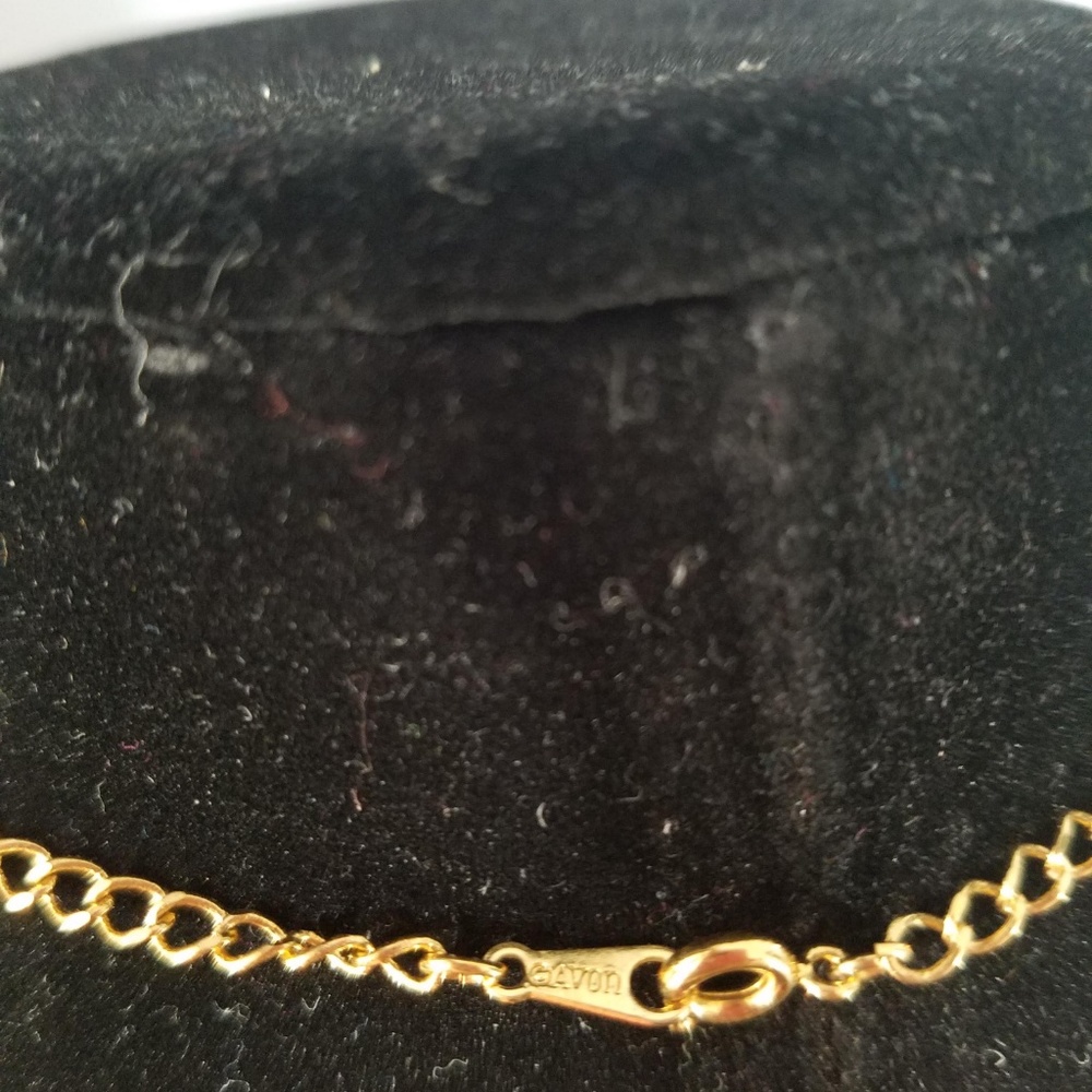Avon gold pearl necklace. - Picture 5 of 5